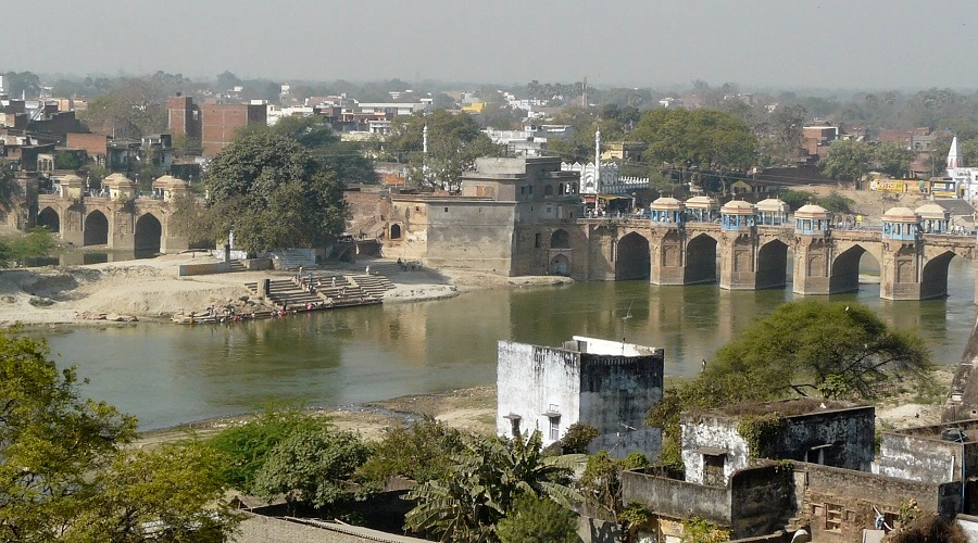  1 Day Historical Mosque Tour to Jaunpur from Varanasi